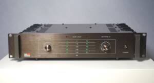 Wzmacniacze zintegrowane